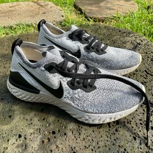 Nike Epic React Flyknit 2 Color “Oreo”
